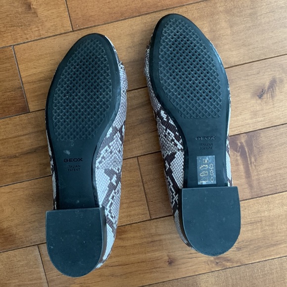 Geox snakeskin flats - Picture 2 of 2